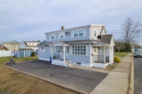 34 N 15th Ave, Manville, NJ 08835
