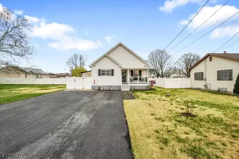 111 N Laurel St, Vineland, NJ 08360