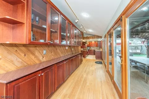 47 Laurel Dr, Wayne, NJ 07470 photo 6