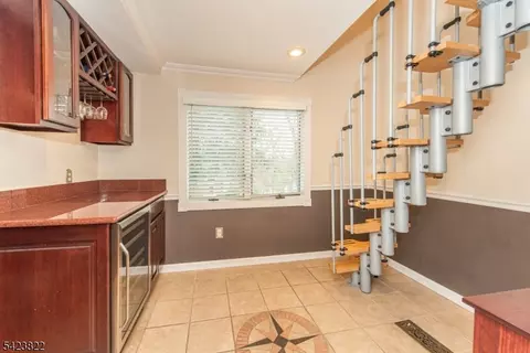 47 Laurel Dr, Wayne, NJ 07470 photo 18