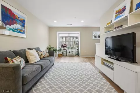 55 Greenbrook Dr #55, Bloomfield, NJ 07003