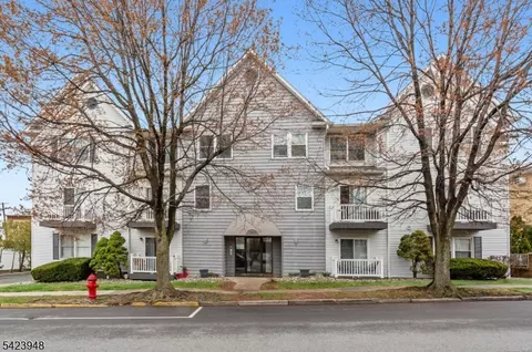 483 Forest St #10, Kearny, NJ 07032