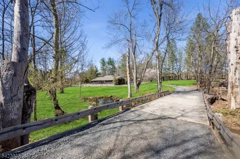 211 Mountain View Rd, Hillsborough, NJ 08844