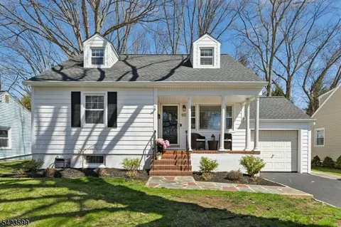 512 Gallows Hill Rd, Cranford, NJ 07016