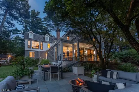 45 Village Rd, New Vernon, NJ 07976