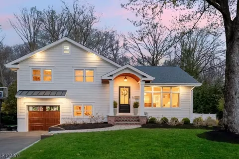 98 N Summit Ave, Chatham, NJ 07928