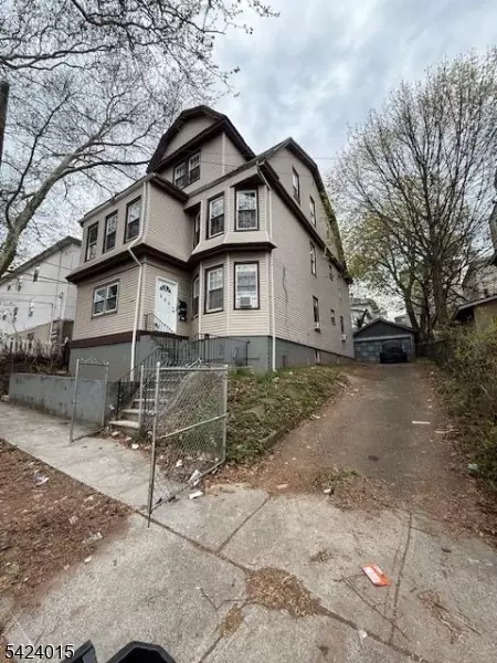 672-674 Irvine Turner Blvd, Newark, NJ 07112