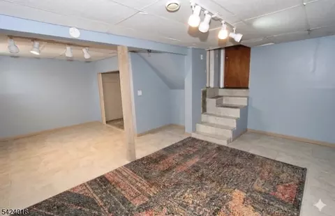 6 Evergreen Ave, Wanaque Boro, NJ 07420 photo 12