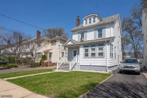 15 Melrose Ter, Elizabeth, NJ 07208