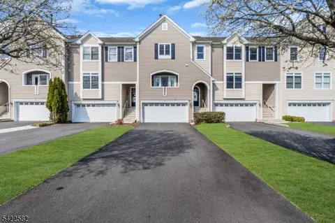 70 Bertrand Island Rd, Mount Arlington, NJ 07856
