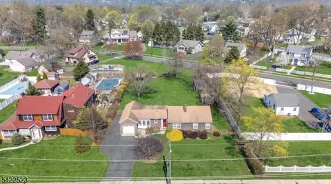 369 Union Ave, Middlesex, NJ 08846 photo 3