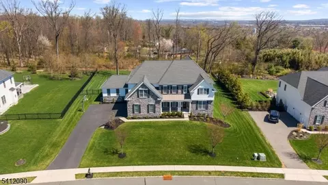 9 Donna Dr, Flemington, NJ 08822 photo 4