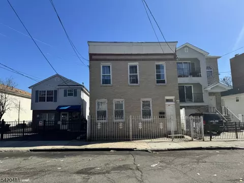 65 Stone St, Newark, NJ 07104