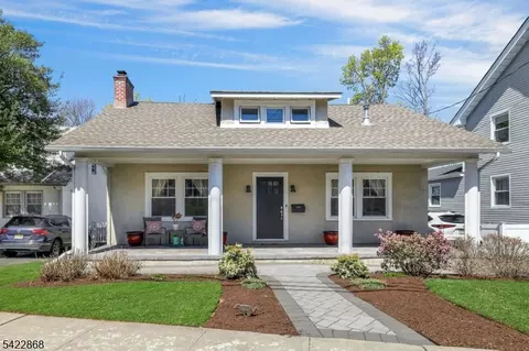 28 Harper Ter, Cedar Grove, NJ 07009
