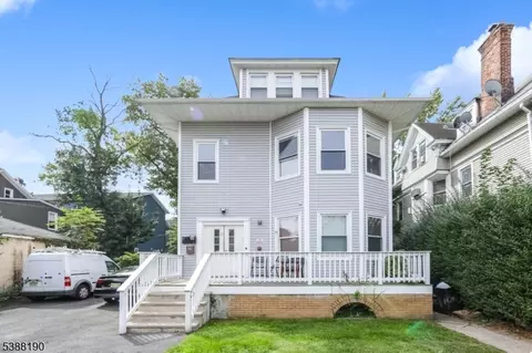 11 Carlton St, East Orange, NJ 07017