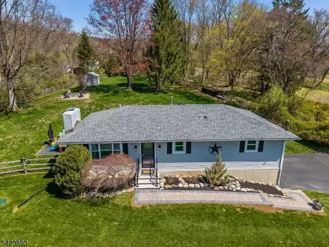 64 Ellis Rd, Milford, NJ 08848