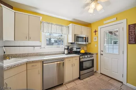 23 Smith Ave, Haskell, NJ 07420 photo 11
