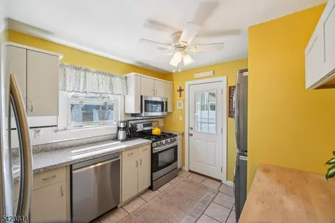23 Smith Ave, Haskell, NJ 07420 photo 10