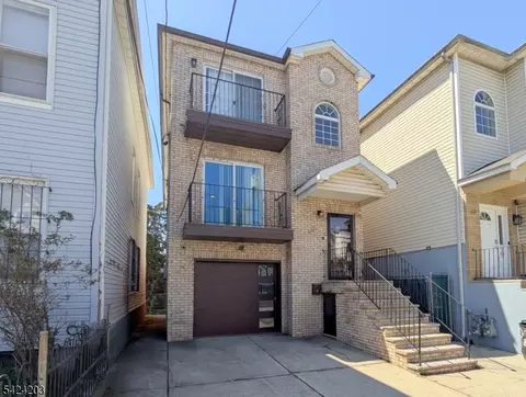 448 Fulton St, Elizabeth City, NJ 07206