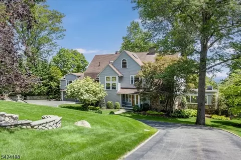 49 Highland Ave, Montclair, NJ 07042