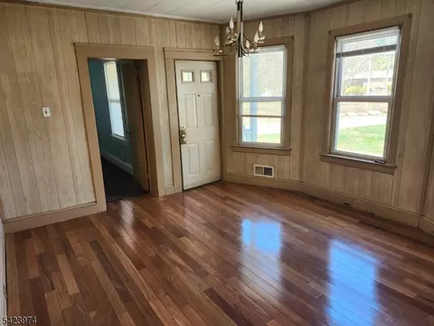 5 Locust St, Haskell, NJ 07420 photo 13