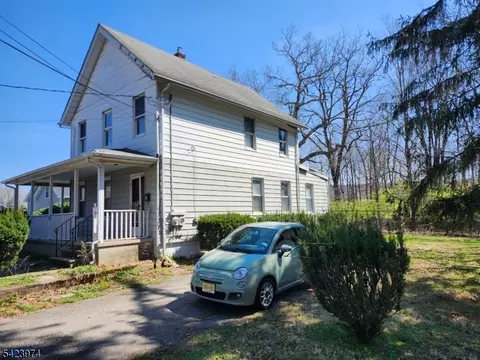 5 Locust St, Haskell, NJ 07420 photo 4