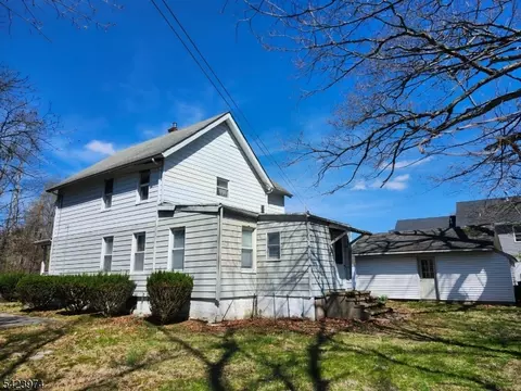 5 Locust St, Haskell, NJ 07420 photo 6