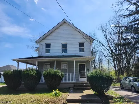 5 Locust St, Haskell, NJ 07420 photo 1