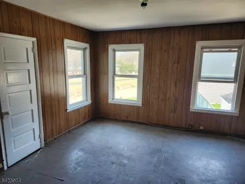 5 Locust St, Haskell, NJ 07420 photo 20