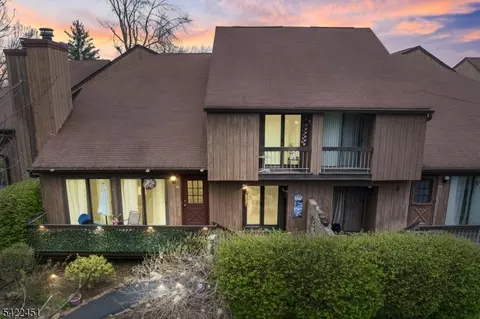 124 Bluebird Dr #4C, Hillsborough, NJ 08844