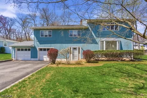 5 Hastings Rd, Morris Plains, NJ 07950