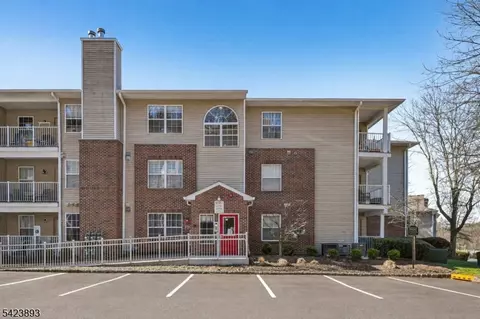 3108 Schindler Ln, Wayne, NJ 07470