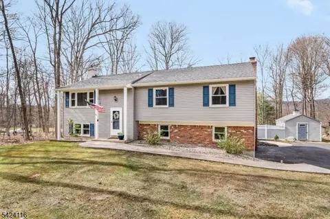 51 Brookwood Rd, Stanhope, NJ 07874