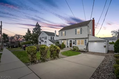17 Burlington Rd, Clifton, NJ 07012