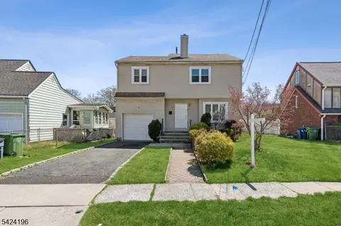 577 Berlant Ave, Roselle, NJ 07203