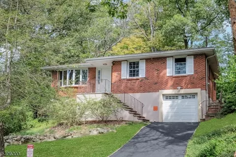 25 Sunset Trl, Rockaway Twp, NJ 07866