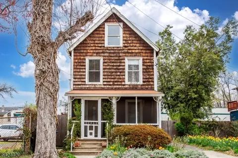 125 Lafayette Pl, Plainfield, NJ 07060