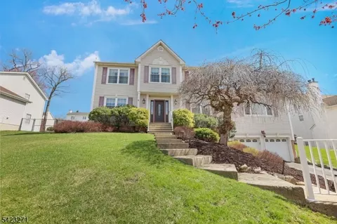47 Sherbrook Dr, Rockaway, NJ 07866
