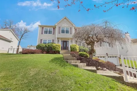 47 Sherbrook Dr, Rockaway, NJ 07866