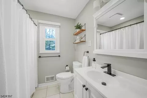 21 Joseph Pl, Wayne, NJ 07470 photo 14