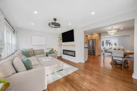 21 Joseph Pl, Wayne, NJ 07470 photo 9