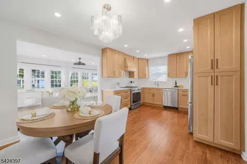 21 Joseph Pl, Wayne, NJ 07470 photo 5