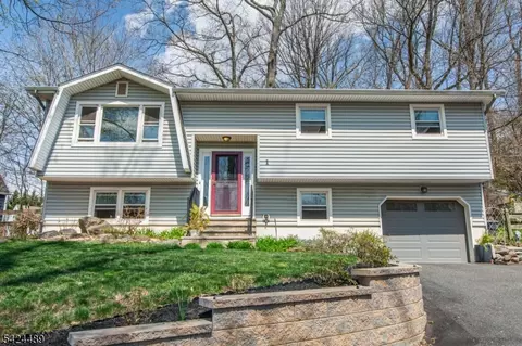 1 Eldridge Rd, Mount Tabor, NJ 07878