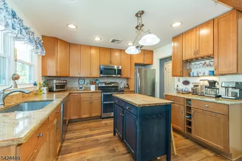 1 Eldridge Rd, Mount Tabor, NJ 07878 photo 6