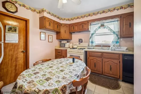 Other - 31 Michael Dr, Wayne, NJ 07470 photo 5 of 8