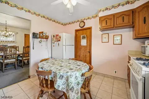 Other - 31 Michael Dr, Wayne, NJ 07470 photo 4 of 8