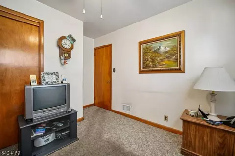 Other - 31 Michael Dr, Wayne, NJ 07470 photo 6 of 8