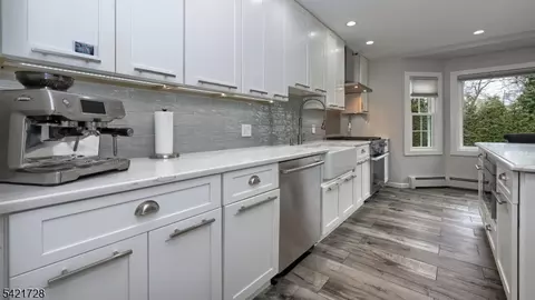 84 Brandon Ave, Wayne, NJ 07470 photo 13