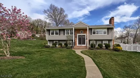 84 Brandon Ave, Wayne, NJ 07470