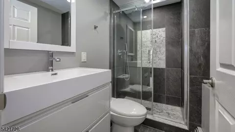 84 Brandon Ave, Wayne, NJ 07470 photo 33
